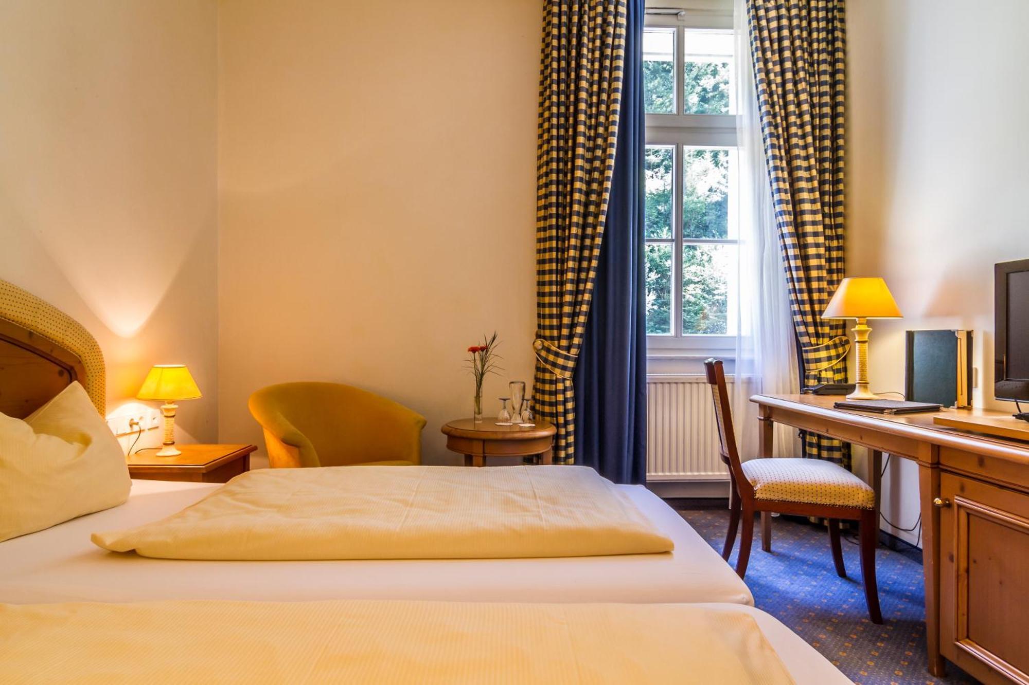 Waldhotel Bad ズルツブルク エクステリア 写真